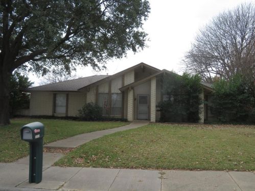 1320 San Antone Ln, Lewisville, TX 75077-2852