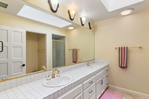 28565 Vallejo Ave, Temecula CA  92592-2316 exterior