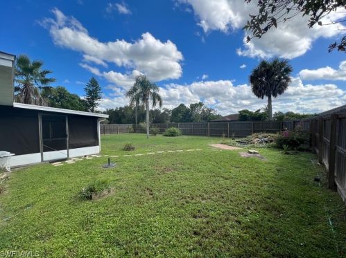 1422 Caywood Cir, Lehigh Acres FL  33936-5960 exterior