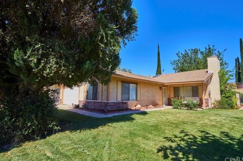 17302 Forest Hills Dr, Victorville CA  92395-4618 exterior