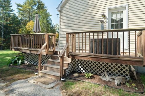 87 Garney Rd, Wakefield NH  03872-7400 exterior