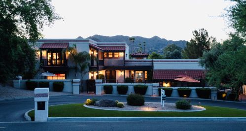 4814 Marston Dr, Scottsdale, AZ 85253-4054