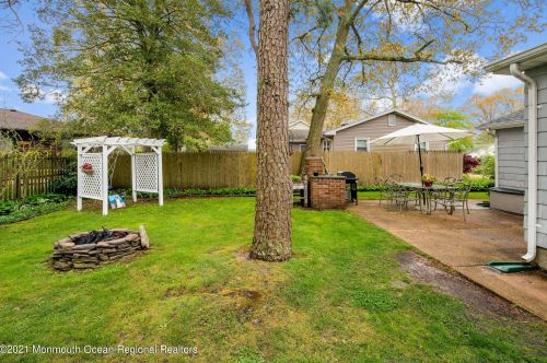 459 Newport Rd, Lacey NJ  08731-4809 exterior