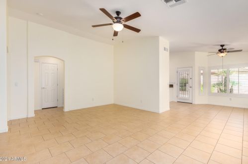 3096 Palm Beach Dr, Chandler AZ  85249-9053 exterior