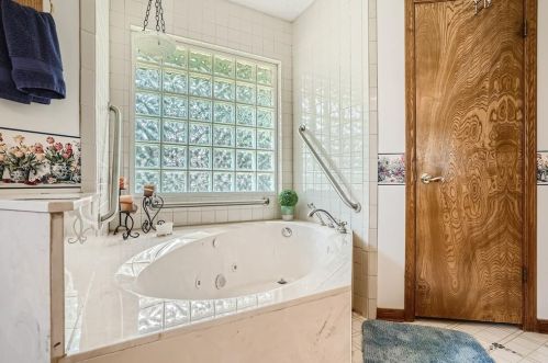 4214 Madrid Dr, Georgetown TX 78628-1306 exterior