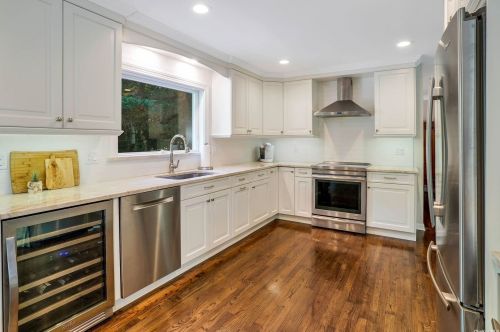 10 Deauville Ct, Northport NY  11768-2156 exterior