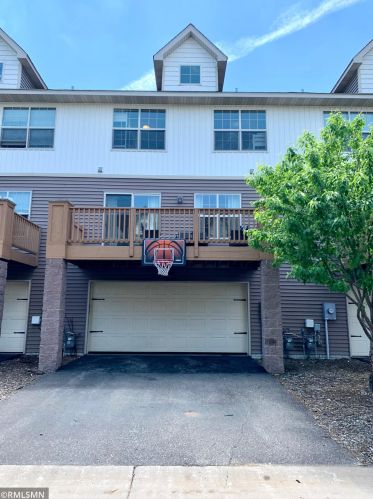 4665 Wyngate Way, Columbus, MN 55025