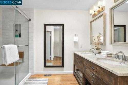 2563 Holly View Ct, Pacheco CA  94553-3457 exterior