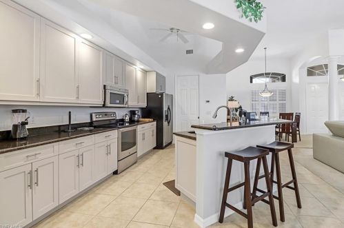 9851 El Greco Cir, Bonita Springs, FL 34135-6824