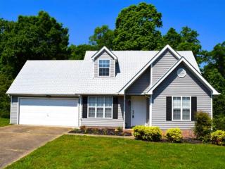 6621 White Tail Dr, College Dale, TN 37363-6821