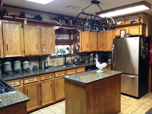 1120 Elm St, Clay Hill, TX 75860-1734