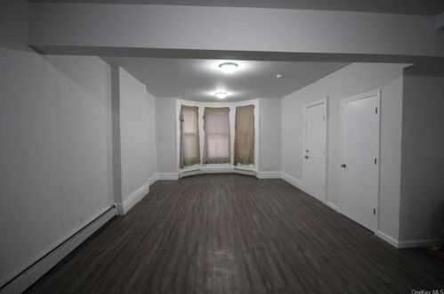 1943 Clinton Ave, Bronx NY  10457-6110 exterior