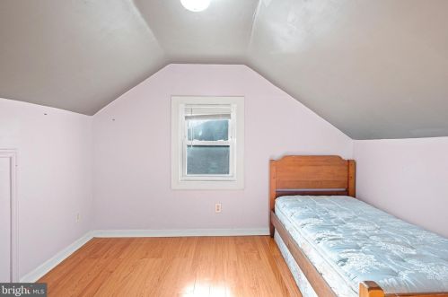 22 Strawbridge Ave, New Castle DE  19720-1501 exterior