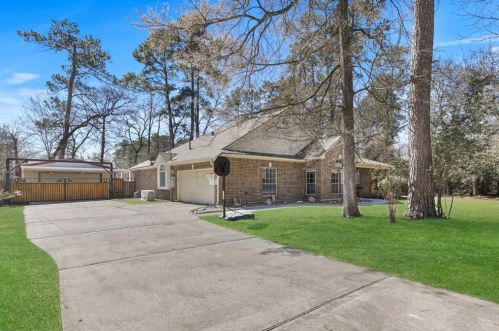 7211 Charred Pine Dr, Magnolia, TX 77354-3442