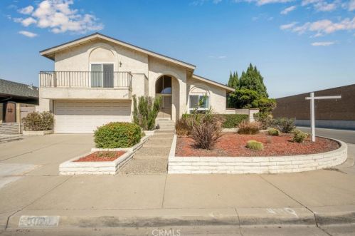 3520 Goldenrod Cir, Seal Beach, CA 90740-3119