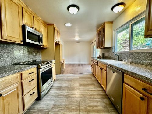 3063 Sanchez Dr, Pacific House, CA 95726-9306