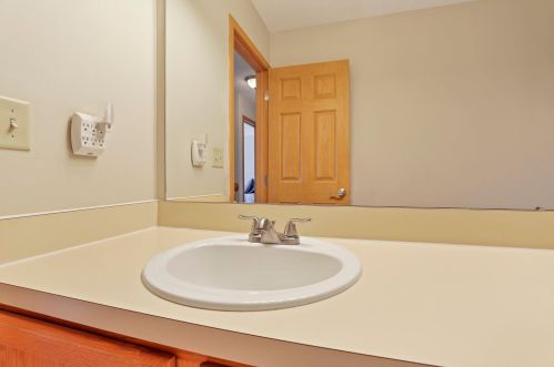 3090 Longridge Way, Darbydale OH  43123-9772 exterior