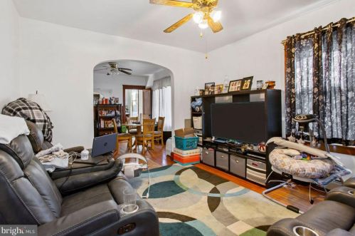 544 Queen St, Littlestown, PA 17340-1226