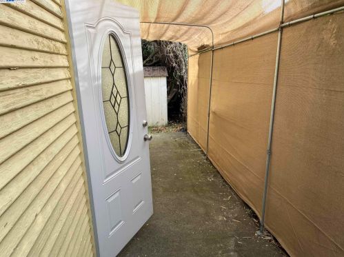 3015 Dakota St, Oakland CA 94602-3801 exterior