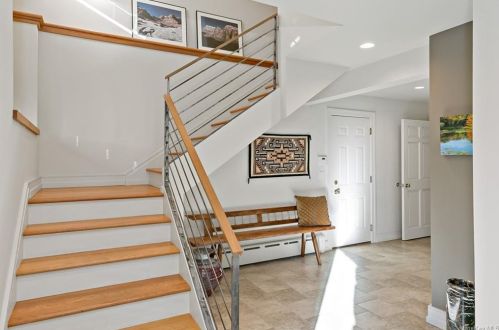 10 Grace Ln, Crotonville NY  10562-2111 exterior