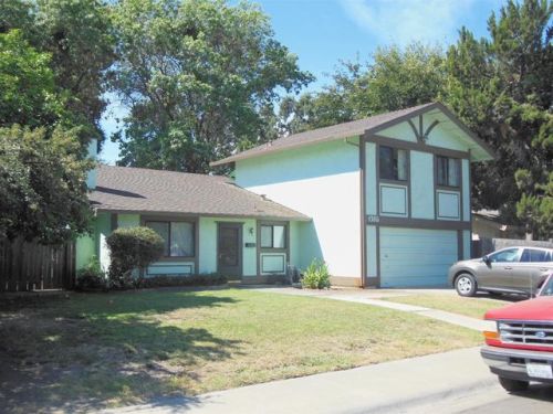 1386 Dodds Dr, Woodland, CA 95776-4222