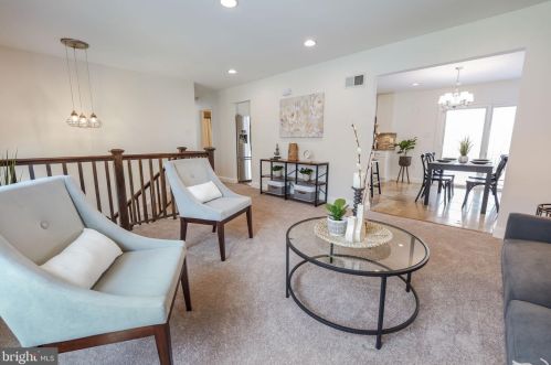 13333 Millwood Dr, Woodbridge VA  22191-1928 exterior