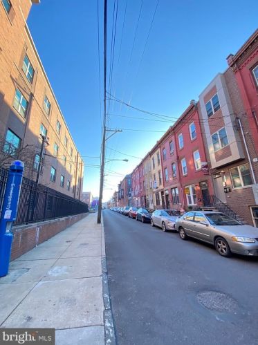 2128 Carlisle St, Philadelphia PA  19121-1607 exterior
