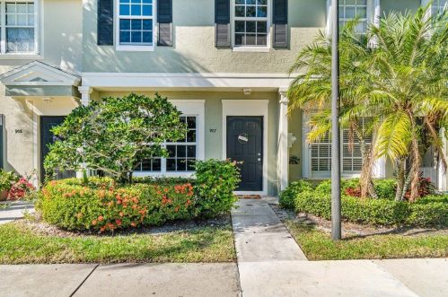 907 Kokomo Key Ln, Delray Beach FL  33483-6030 exterior