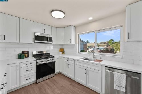 40 Calisesi Ct, Oakley, CA 94561-4173