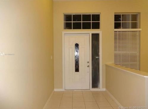 13101 17th Ct, Hollywood FL  33027-3415 exterior