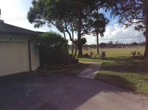 1627 Laurel Leaf Ln, Fort Pierce, FL 34950-5248