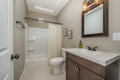 906 Greenup St, Covington KY  41011-3212 exterior