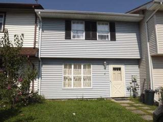 4 Red Barn Ln, Middletown, NY 10940-2602