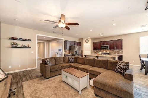 1840 Gold St, Liberty Farms CA  95620-4874 exterior