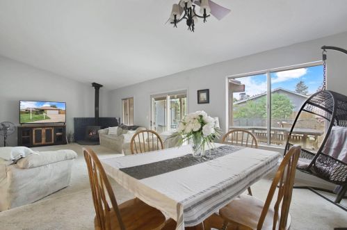 529 Cheri Ct, Ripon CA  95366-2805 exterior