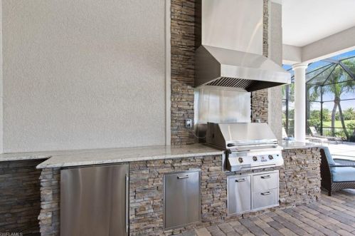 28858 Blaisdell Dr, Naples FL  34119-0906 exterior