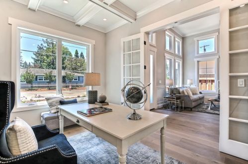 575 Beresford Ave, Redwood City CA  94061-4205 exterior