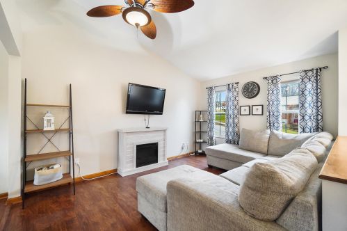 421 Ripple Creek Dr, Covington KY  41018-2684 exterior