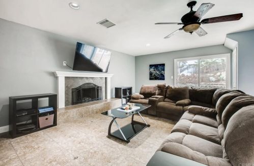 11853 Waterhill Rd, Lakeside, CA 92040-2907