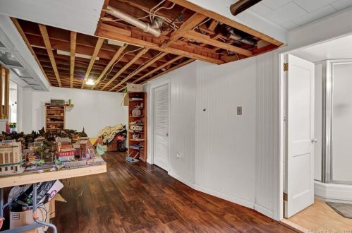 2129 Boulevard, Hartford CT  06107-2612 exterior