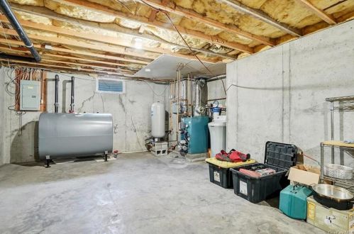 270 Prosperous Valley Rd, Middletown NY  10940-8707 exterior