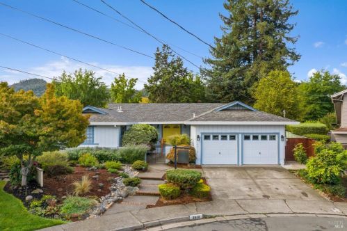 2612 Tamarisk Ct, Santa Rosa CA  95405-8413 exterior