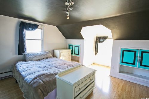 135 Renison Dr, Westbury NY  11590-1036 exterior