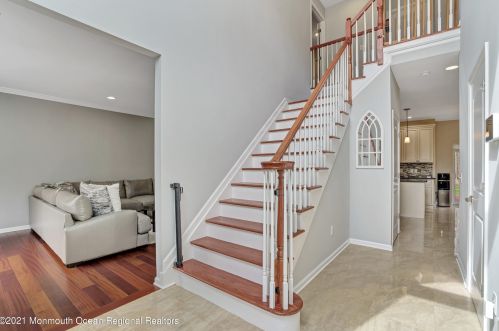 37 Brown Rd, Morganville, NJ 07751-1109