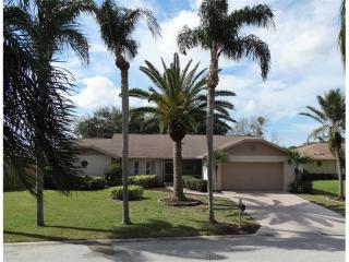 2001 Country Meadows Cir, Sarasota, FL 34235-8238
