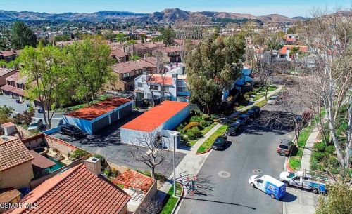 2506 Chandler Ave, Simi Valley CA  93065-0997 exterior