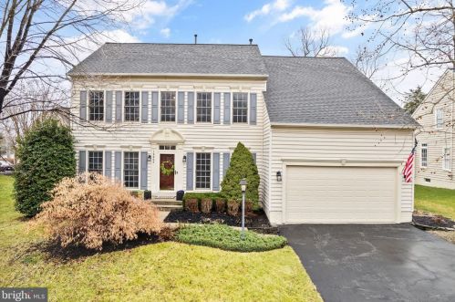 10007 Island Fog Ct, Bristow, VA 20136-1923