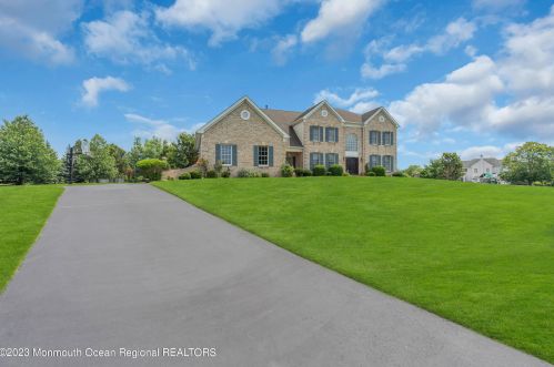3 Ocala Ct, East Freehold, NJ 07728-8645