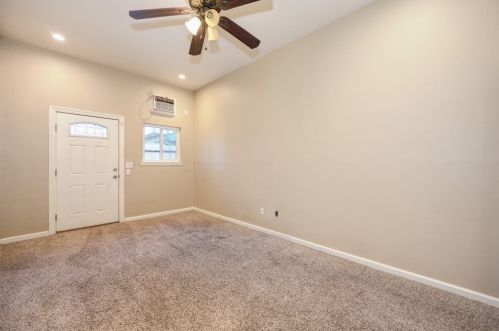 5652 Walnut Ave, Citrus Heights CA  95662-5316 exterior