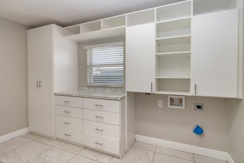 2008 27 Ter, Cape Coral FL  33904-3256 exterior